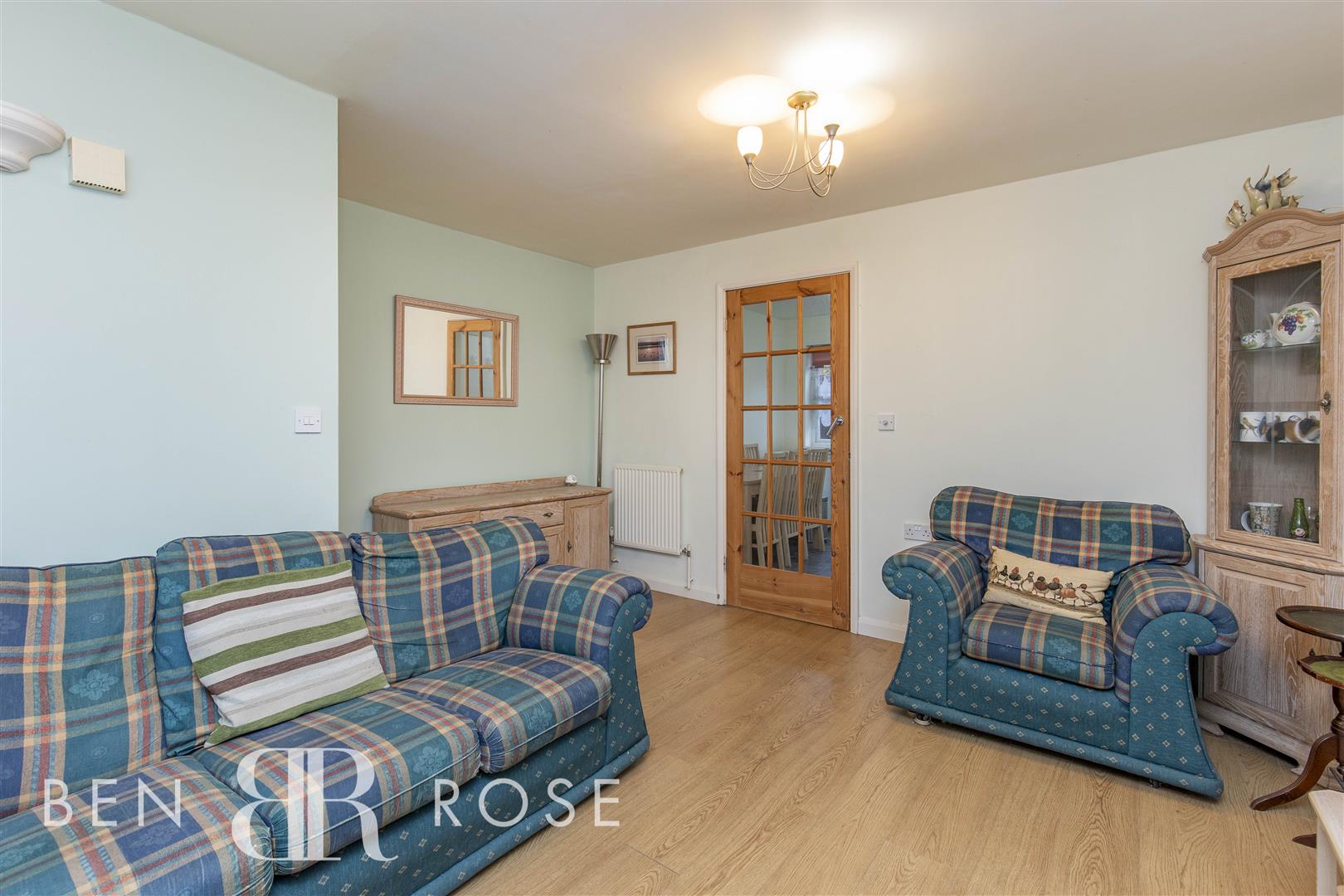 2 bed property in Acer Grove, Preston